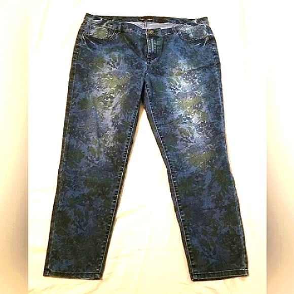 i jeans by Buffalo Denim - Floral Print Jeans. i jeans By Buffalo Sz 14 Denim. Womens.